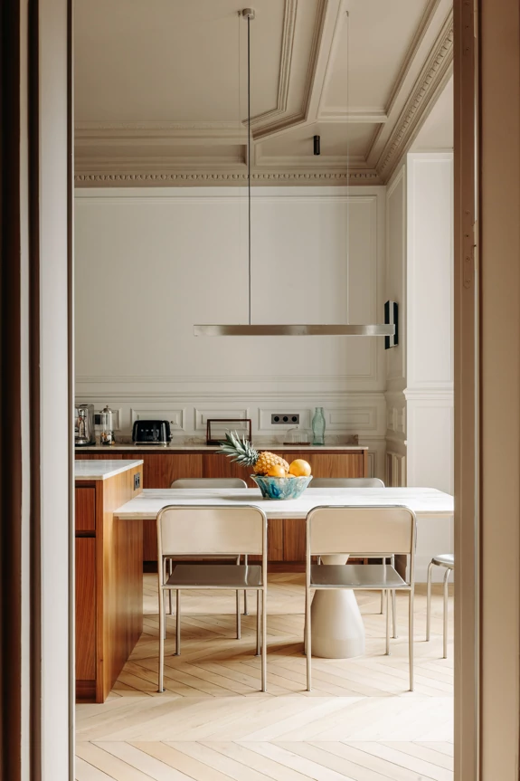 Rénovation d'un grand appartement familial parisien